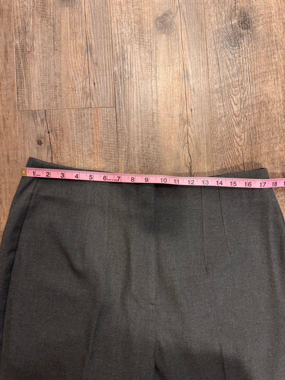 Abercrombie High-Rise Slim Straight Tailored Pants in Charcoal Gray - size 32 - Picture 4 of 7
